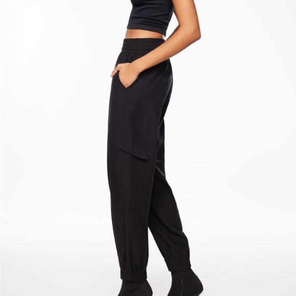 NWT* Dynamite Daria Utility Jogger Pants - Picture 2 of 9
